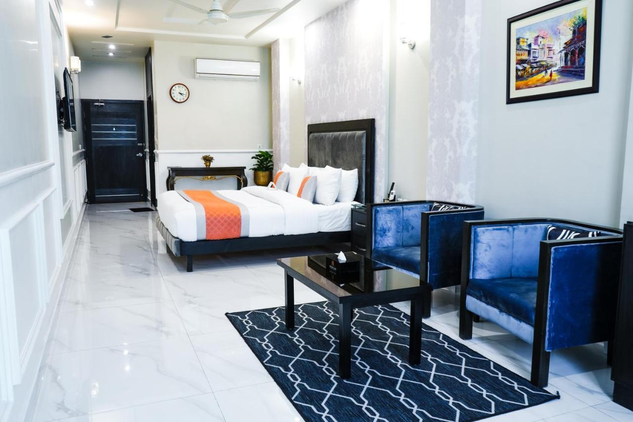 Oxygym Club Hotel & Suites Faisalabad Luaran gambar