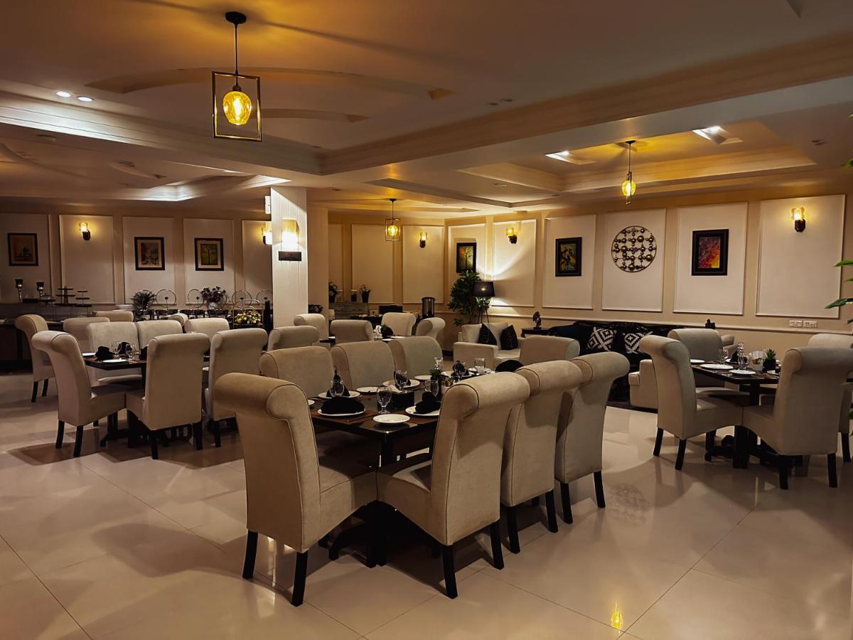 Oxygym Club Hotel & Suites Faisalabad Luaran gambar
